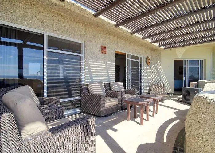 Oceanfront Penthouse, 2 Masters, 2 Baths, Kitchen! * Cabo San Lucas